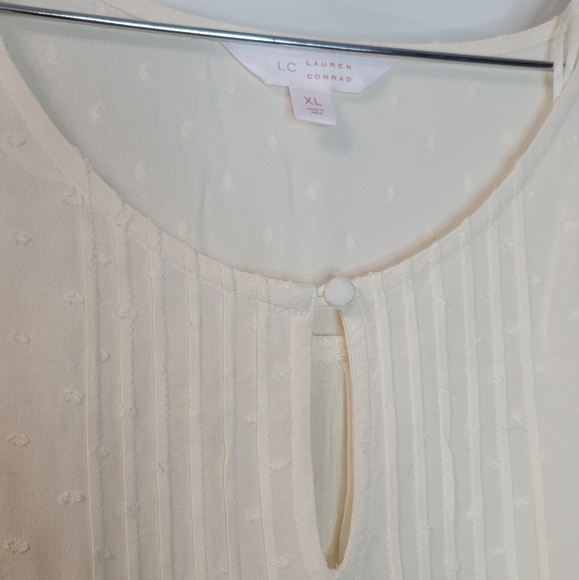 NWT Lauren Conrad Cream Beige Eyelet Key Hole Blouse Top Shirt Sz XL - Picture 3 of 7